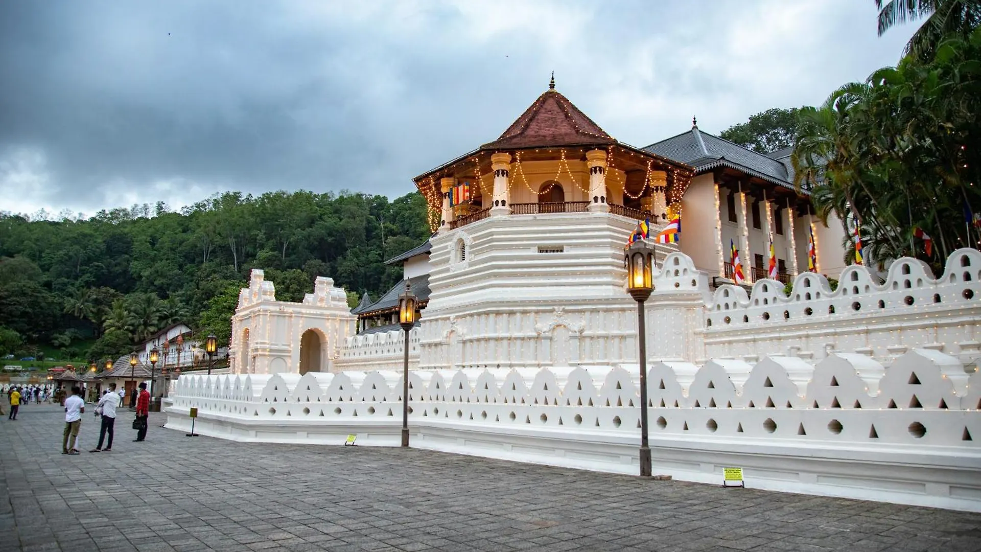 Szálloda The Lake View Kandy